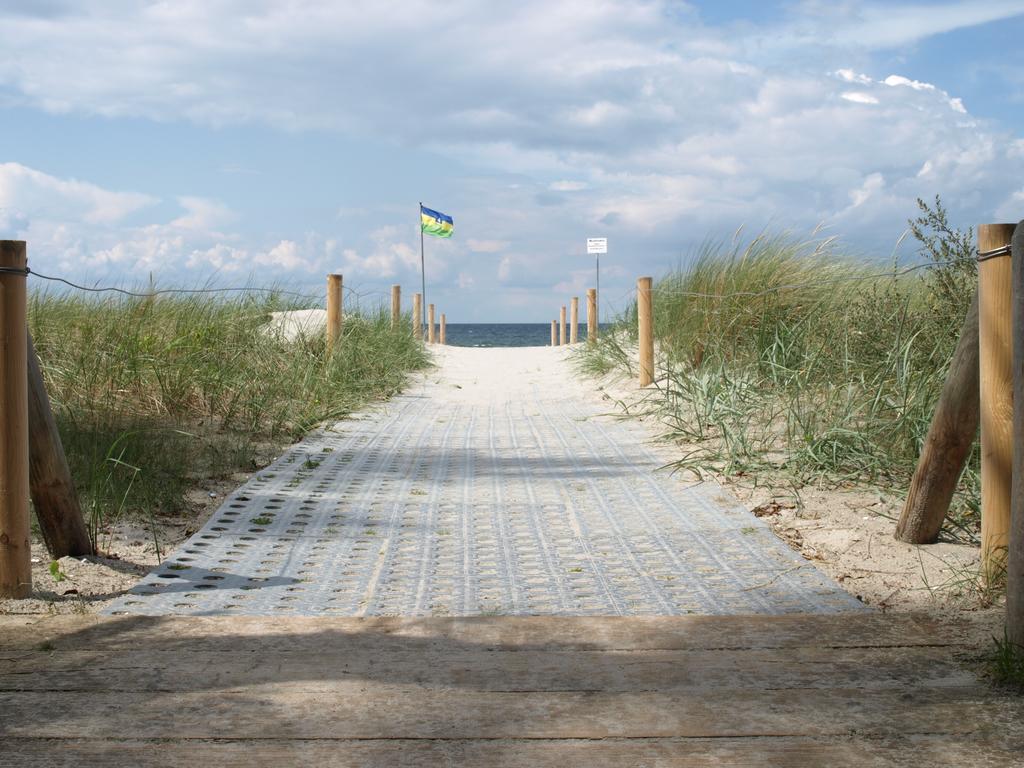 Appartementanlage Zur Seemoewe Insel Poel Exteriör bild